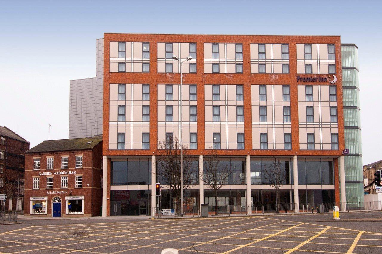 Premier Inn Preston Central Экстерьер фото