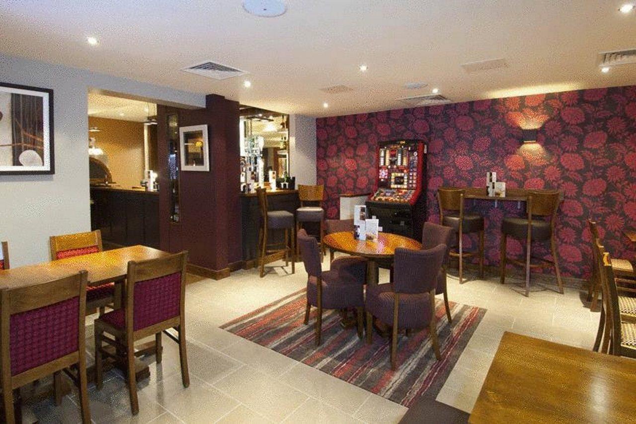 Premier Inn Preston Central Экстерьер фото