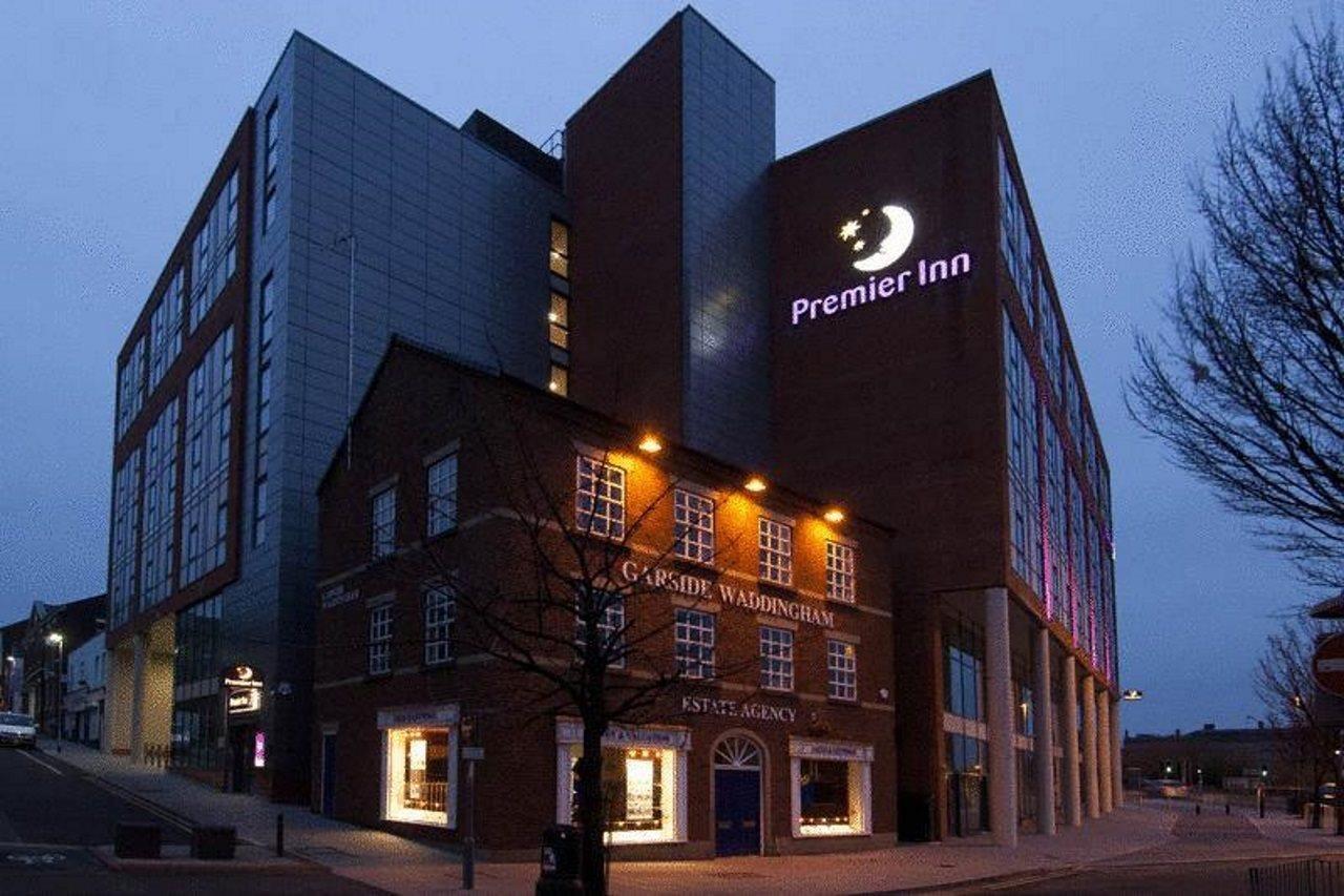 Premier Inn Preston Central Экстерьер фото