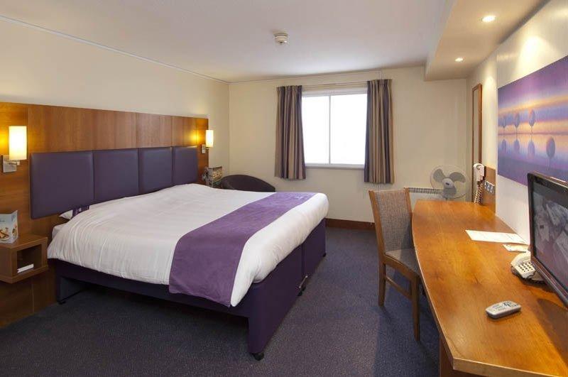 Premier Inn Preston Central Экстерьер фото